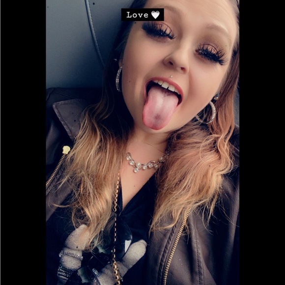 Meet your Posher, Destiny - Picture 12 of 16